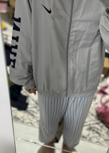 Gri Erkek Spor Rüzgarlık Yüksek Yakalı - Görsel 2