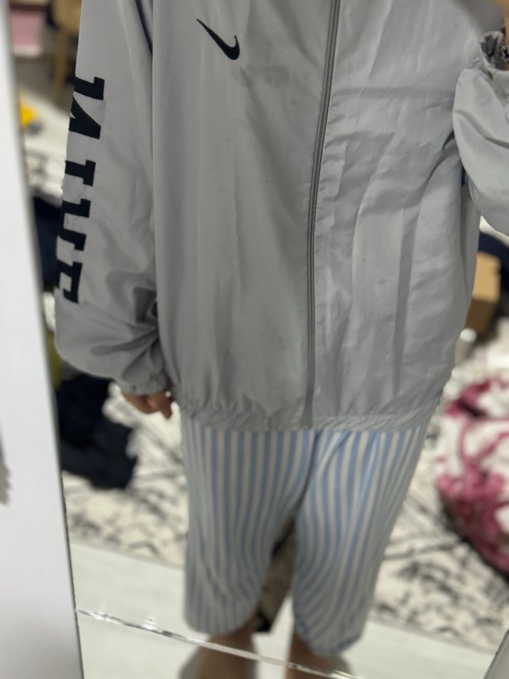 Gri Erkek Spor Rüzgarlık Yüksek Yakalı - Görsel 2