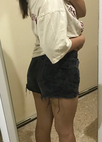 m Beden Siyah Yırtık Mini Kot Şort