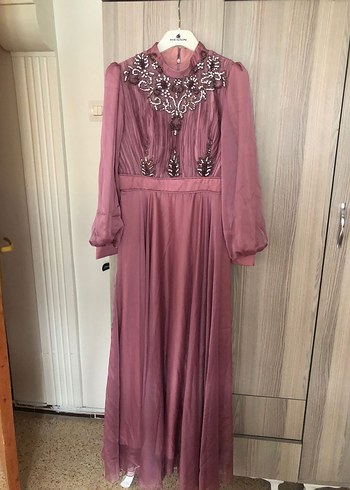 Nakışlı Uzun Kollu Pembe Abiye Elbise