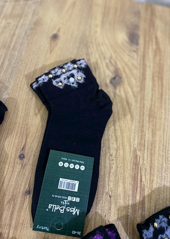 Kadın Nakışlı Örme Çorap Seti - Görsel 5