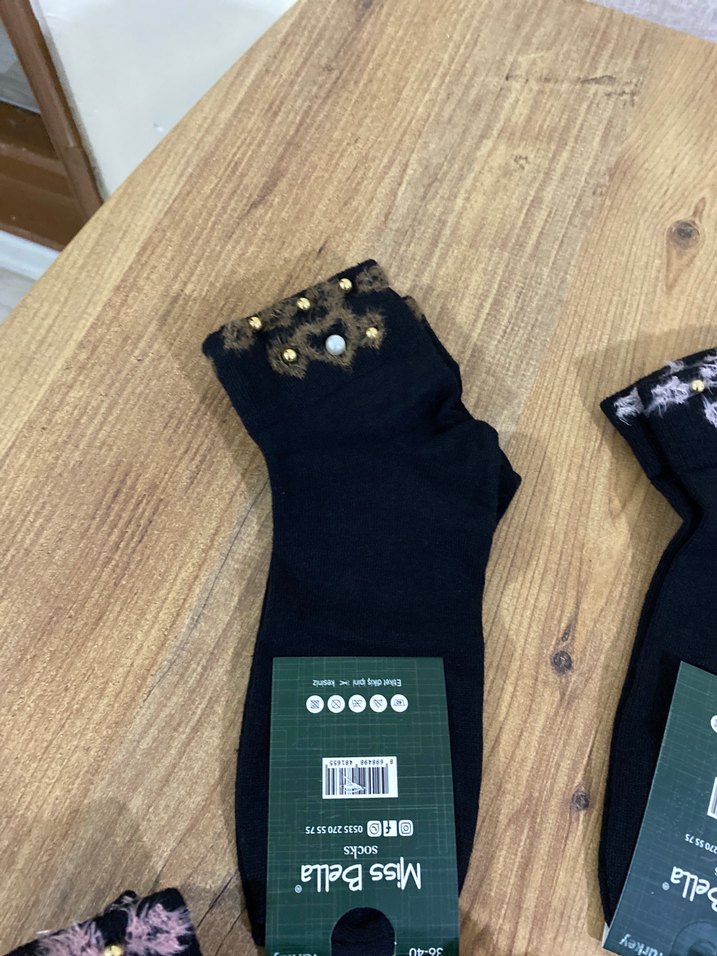 Kadın Nakışlı Örme Çorap Seti - Görsel 4