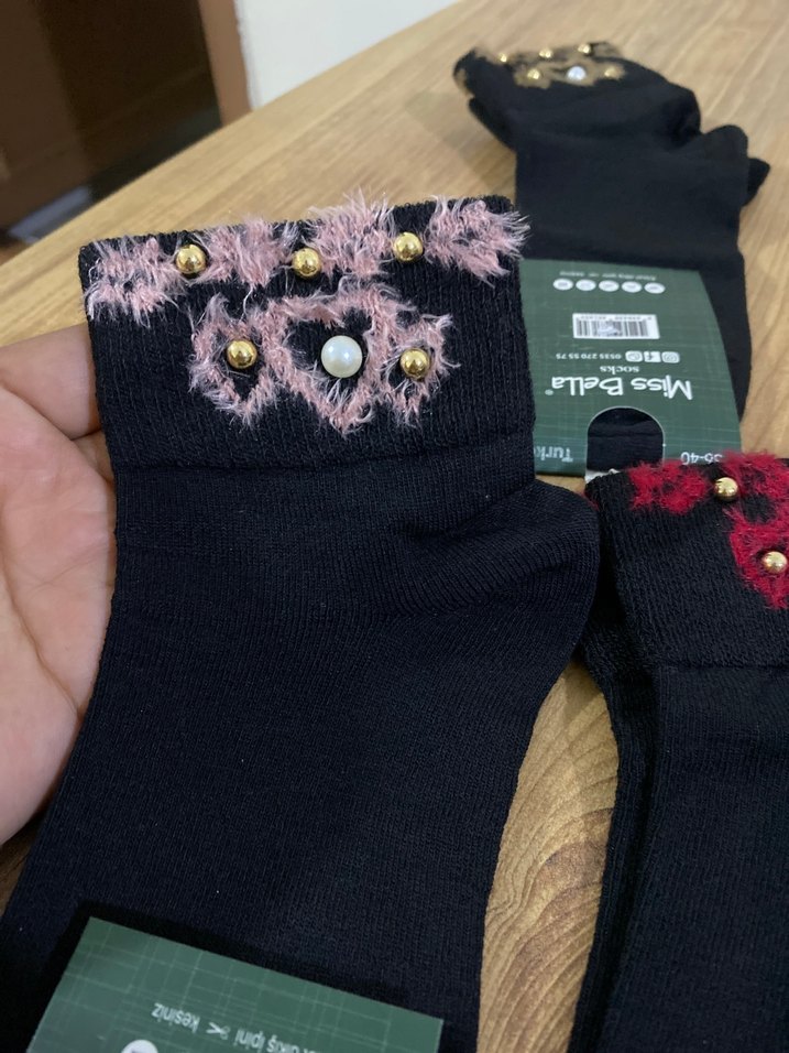 Kadın Nakışlı Örme Çorap Seti - Görsel 2