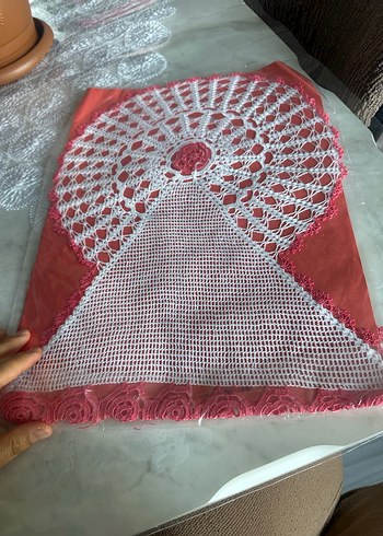 El Yapımı Örgü Dekoratif Masa Örtüsü - Görsel 3