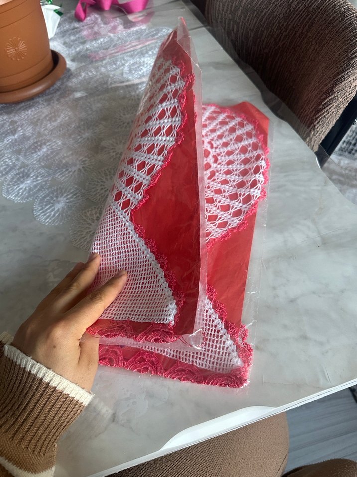 El Yapımı Örgü Dekoratif Masa Örtüsü - Görsel 4