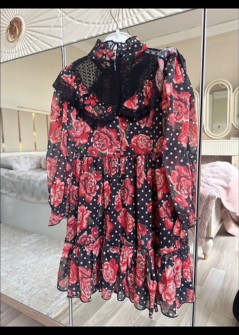 Kırmızı Desenli Uzun Kollu Kız Elbisesi - Görsel 2