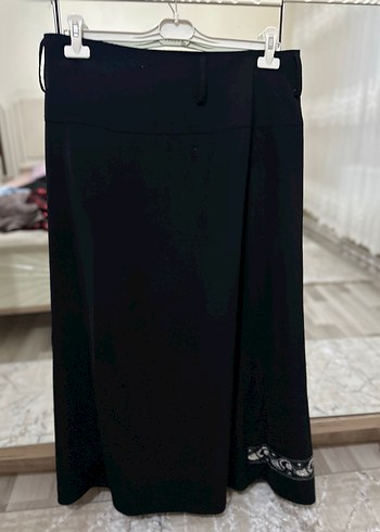 Siyah Nakışlı Uzun Gotik Etek - Görsel 4