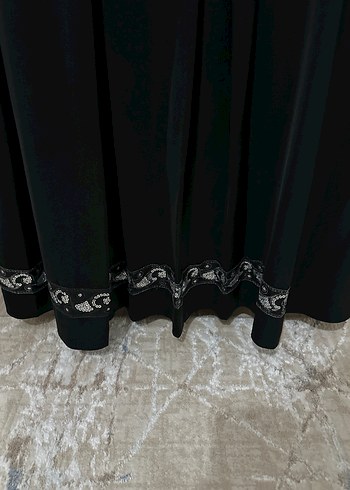 Siyah Nakışlı Uzun Gotik Etek - Görsel 3