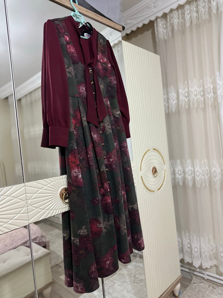 Bordo Vintage Desenli Uzun Elbise - Görsel 4