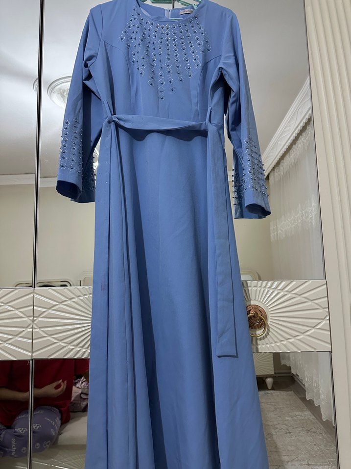 Nakışlı Mavi Uzun Kollu Abiye Elbise - Görsel 2