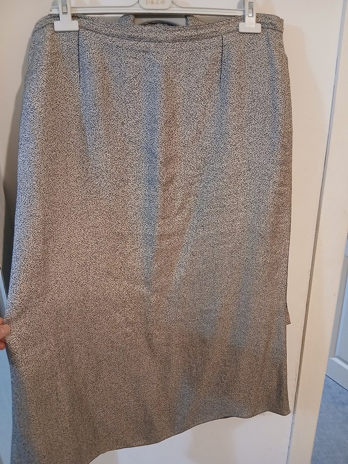 Düğmeli Yılan Desenli Bej Kadın Takım Elbise - Görsel 4