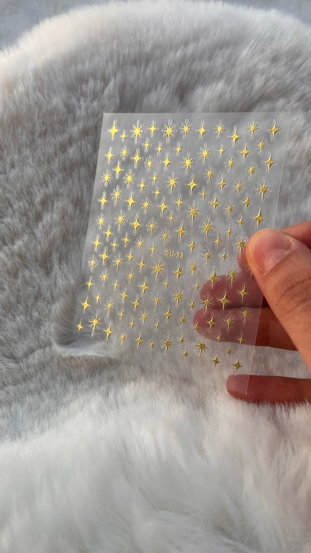 Altın Tırnak Stickeri - Görsel 3