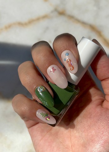 Sheinside Pastel Çok Renkli Deniz Temalı Tırnak Süslemeleri