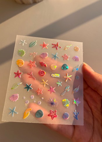 Pastel Renkli Deniz Temalı Tırnak Süsleri