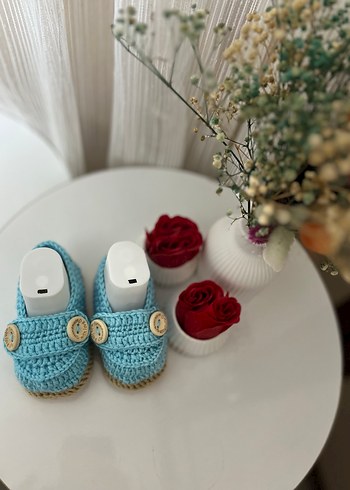 Düğmeli Mavi Örgü Bebek Patik - Görsel 3