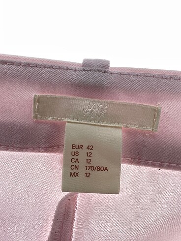 42 Beden pembe Renk H&M Düz Kesim %70 İndirimli.