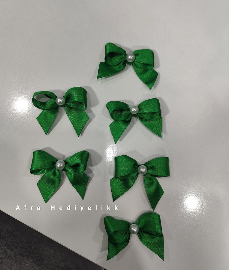 Yeşil İnci Detaylı Fiyonk Kurdele - Görsel 3