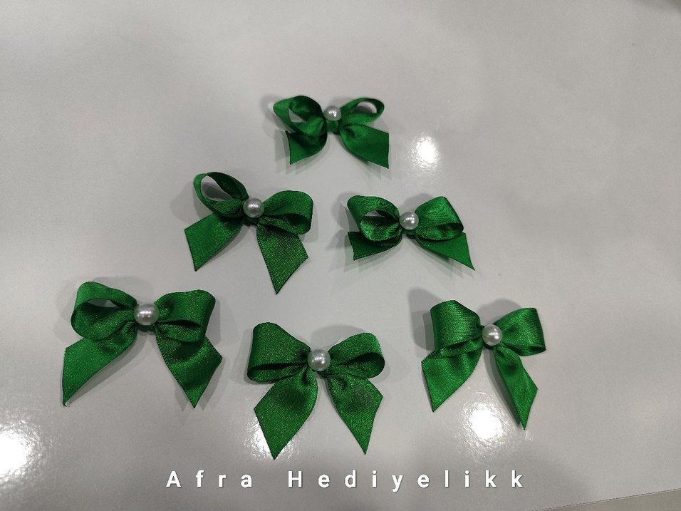 Yeşil İnci Detaylı Fiyonk Kurdele - Görsel 2