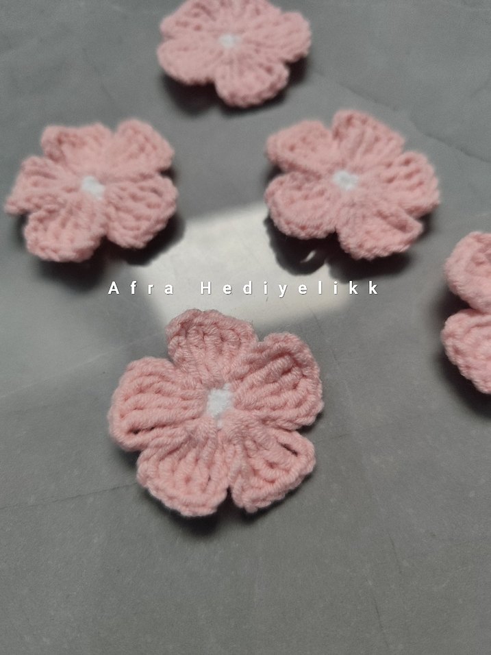 Pembe Örgü Çiçek Motifler 10 adet Papatya Motif - Görsel 4