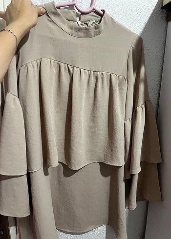m Beden Bej Kadın Ruffle Detaylı Bluz Şifon çok güzel kumaşı var