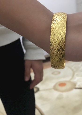 Klasik Şıklık Altın Kemerli Bilezik - Görsel 2