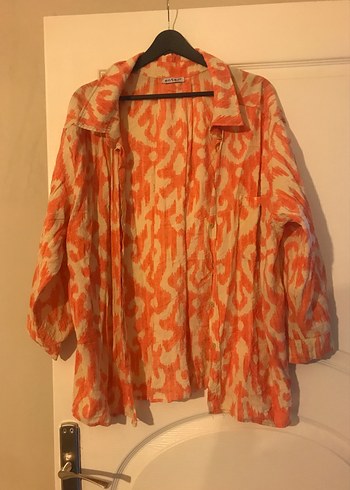 Turuncu Batik Desenli Kadın Keten Gömlek - Görsel 3