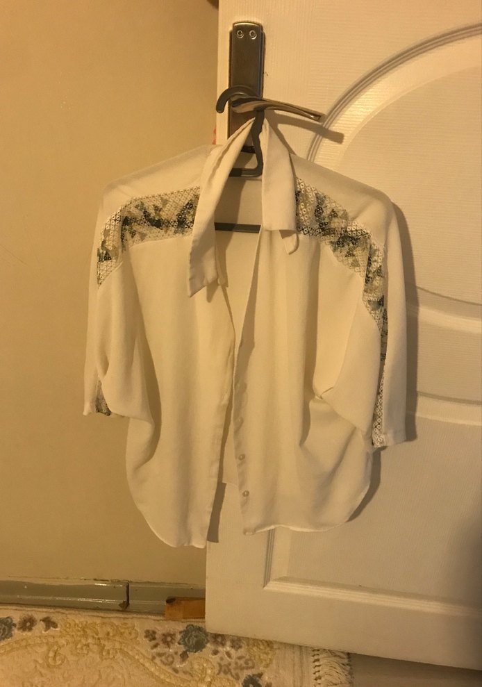 Kırmızı Düğmeli Kadın Keten Gömlek - Görsel 5