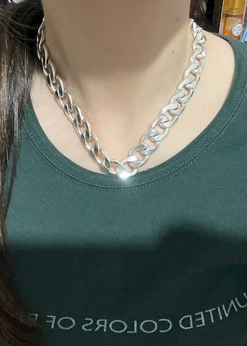 Gri Zincir Detaylı Midi Boy Sokak Stili Kadın Kolye - Görsel 3