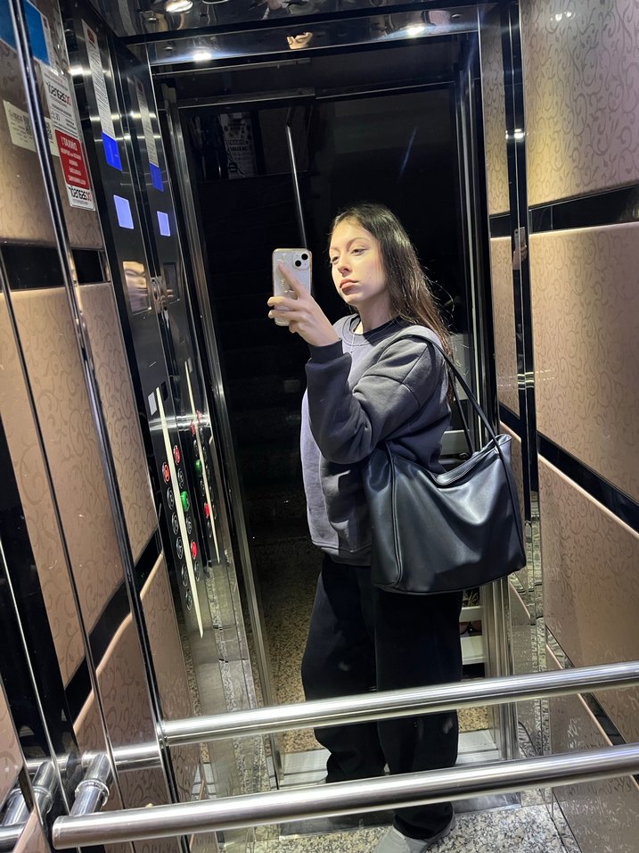 Gri Yüksek Yakalı Kadın Sweatshirt - Görsel 4