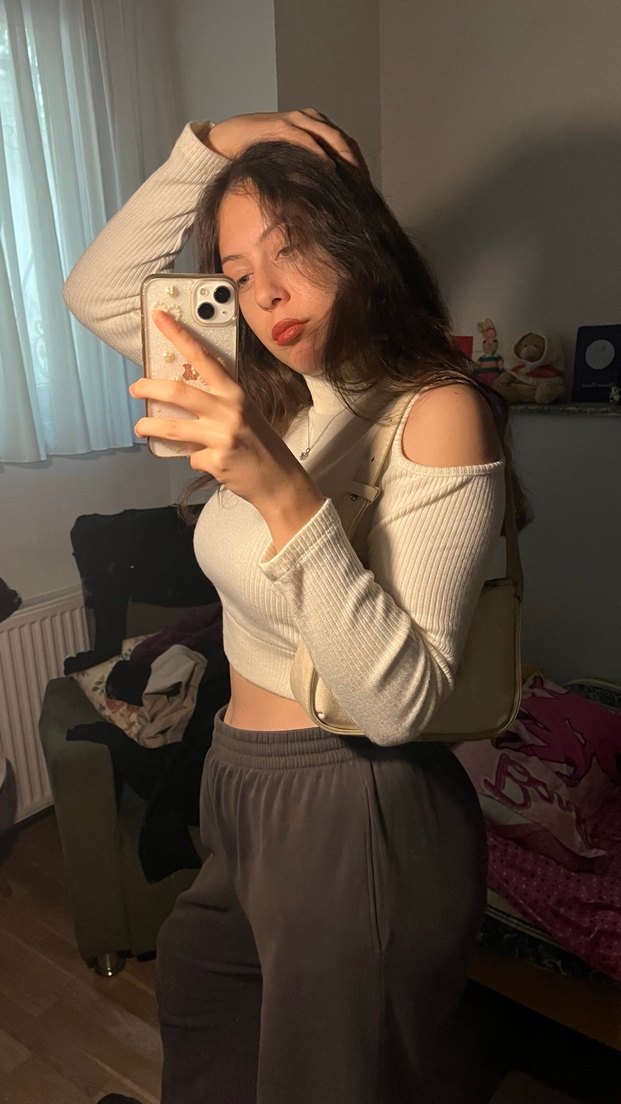 beyaz Uzun Kollu Crop Top - Görsel 2