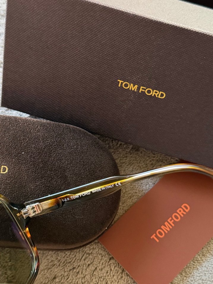 Tom Ford Kadın Kahverengi Şeffaf Gözlük - Görsel 4