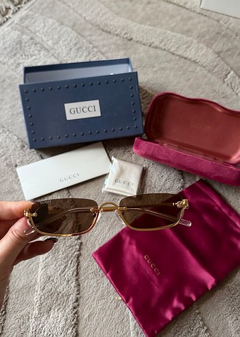 Gucci Parlak Altın Kadın Güneş Gözlüğü - Görsel 2