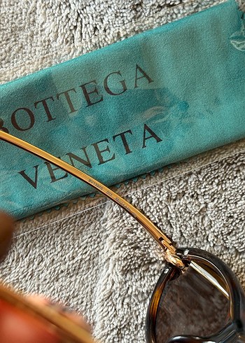 Bottega Veneta Kemer Detaylı Kahverengi Vintage Gözlük - Görsel 7