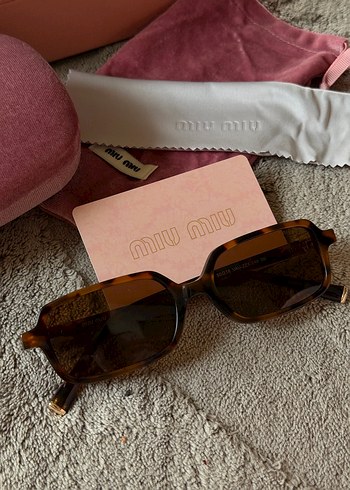 Miu miu güneş gözlüğü - Görsel 6