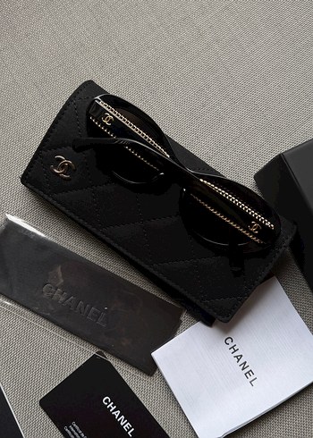 Zincir Detaylı Siyah Chanel Gözlük - Görsel 5