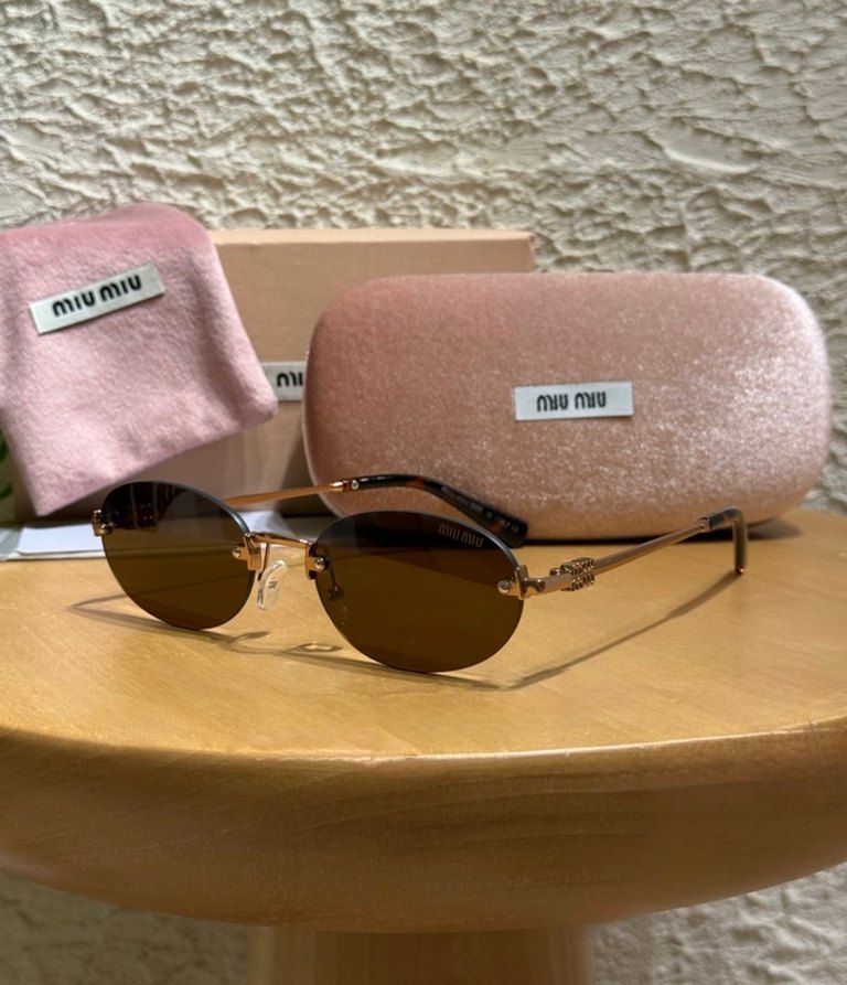 Kahverengi Parlak Kürklü Kadın Güneş Gözlüğü - Görsel 2