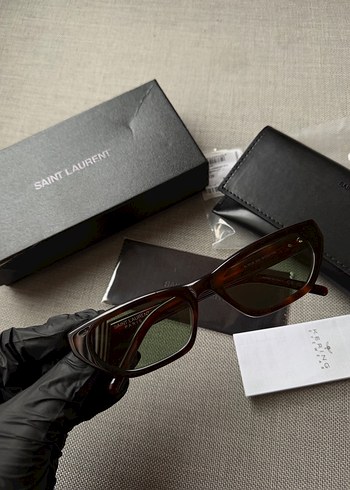 Bej Parlak Saint Laurent Kadın Gözlük - Görsel 3