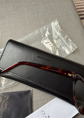 Bej Parlak Saint Laurent Kadın Gözlük - Görsel 5