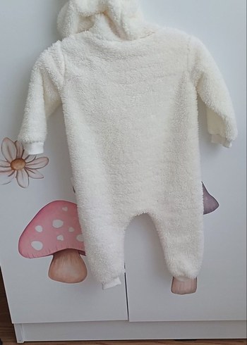 Kapüşonlu Beyaz Kürklü Bebek Tulumu - Görsel 2