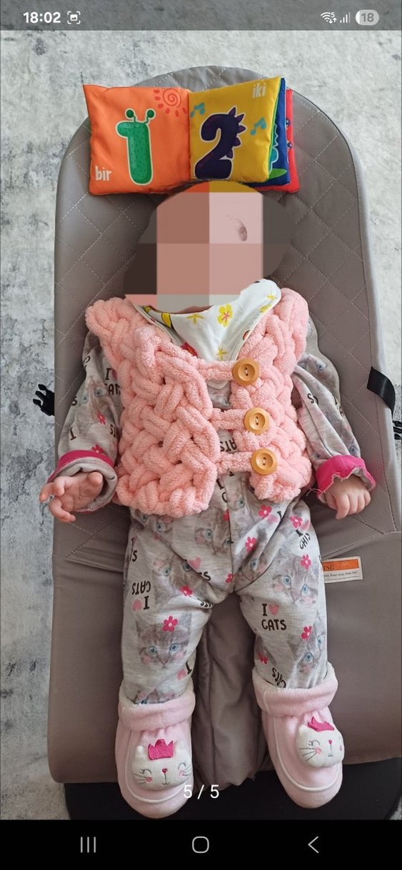 Pembe Örgü Bebek Yelek Patik Takımı - Görsel 2