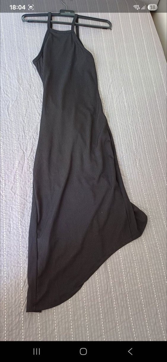 Kemer Detaylı Siyah Elbise - Görsel 4