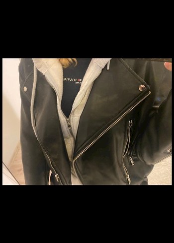 Kadın Deri Mini Biker Ceket Stradivarius