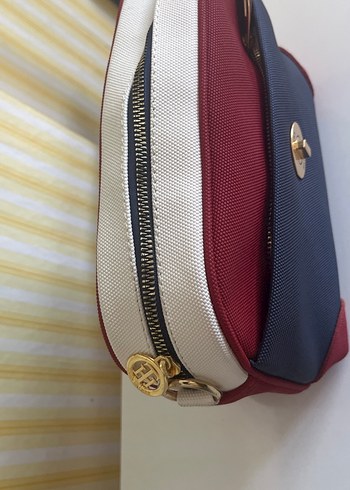 Beden Tommy Hilfiger çanta