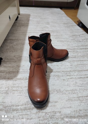 Kahverengi Tokalı Kadın Deri Bot - Görsel 9