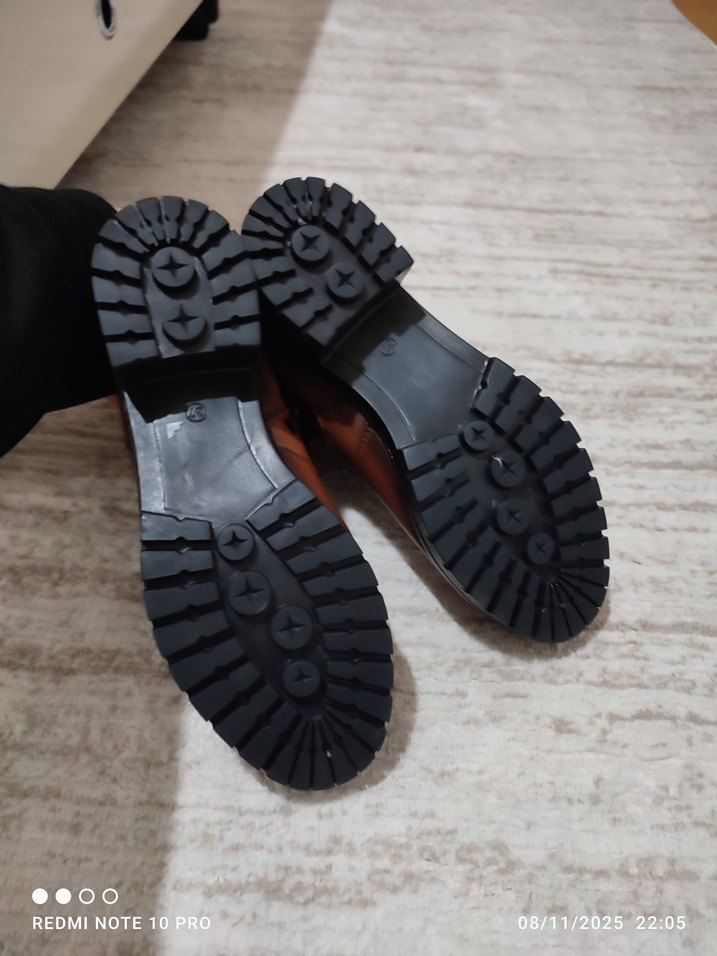 Kahverengi Tokalı Kadın Deri Bot - Görsel 4