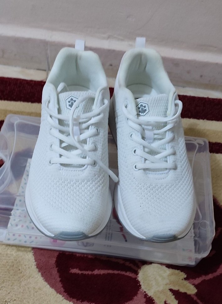 Beyaz Bağcıklı Kadın Spor Ayakkabı - Görsel 4