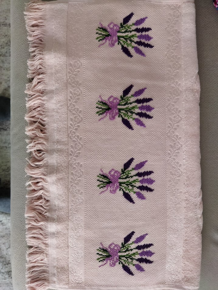 Gül kurusu etamin işlemeli havlu - Görsel 3