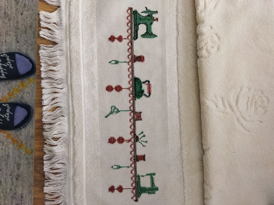 Fiesta marka Etamin işlemeli Krem rengi havlu - Görsel 3