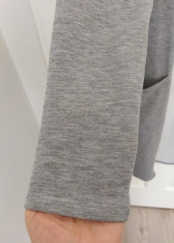 Gri Uzun Kapişonlu Hırka - Görsel 3