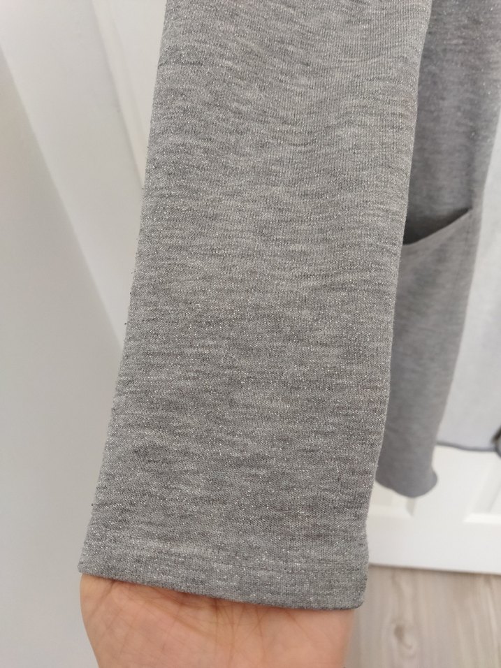 Gri Uzun Kapişonlu Hırka - Görsel 3